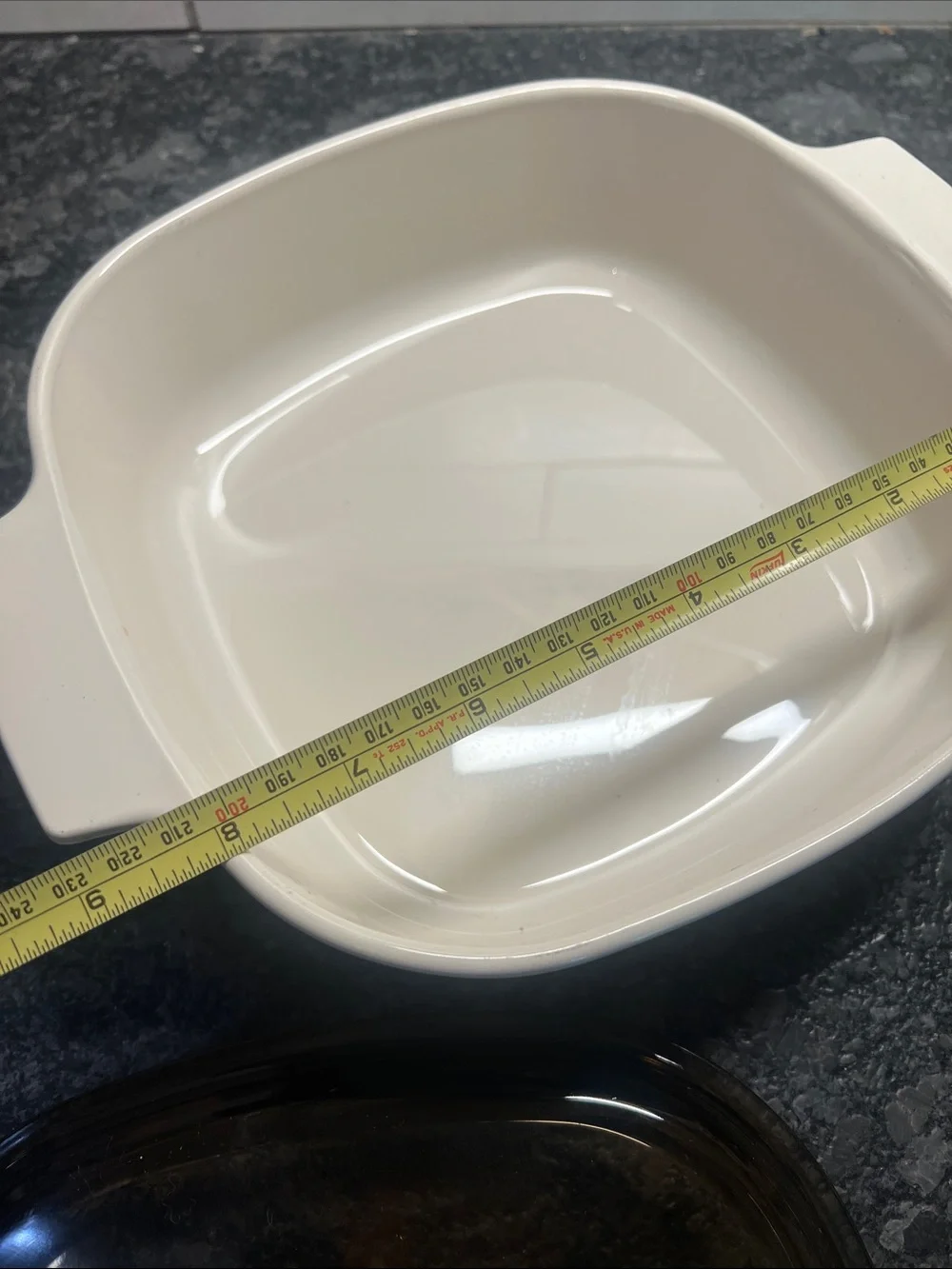 Corningware ABUNDANCE White Casserole Dish with Amber Glass Lid 2 ltr. A-2-B
